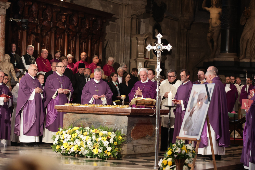 Stephansdom: Österreich nahm Abschied von Papst Franziskus